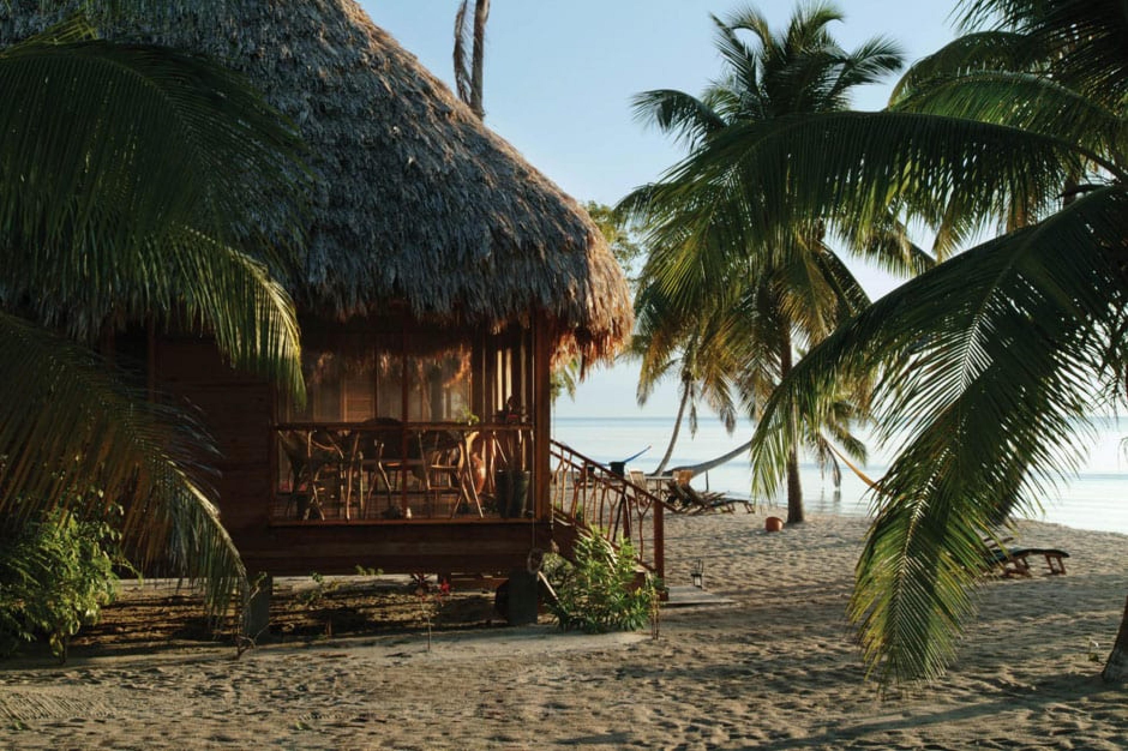 Exterior  View - Turtle Inn, Belize