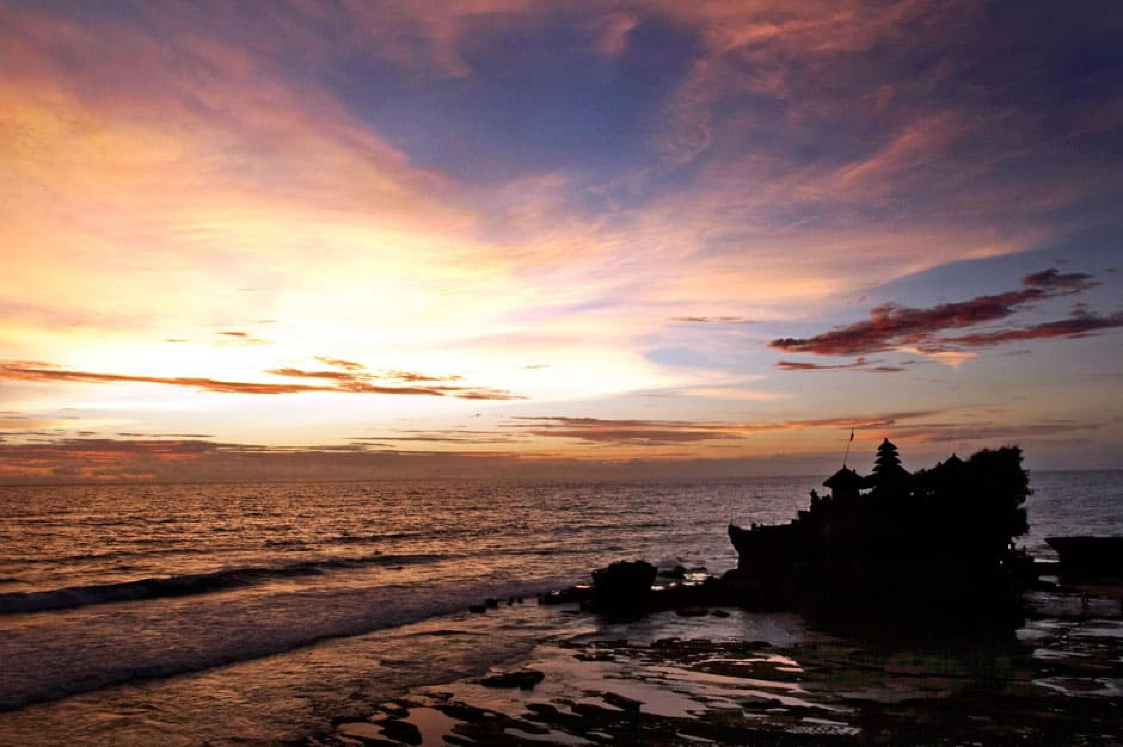 Sea View-Beach Walk: Seminyak to Tanah Lot Temple ,  Bali, Indonesia
