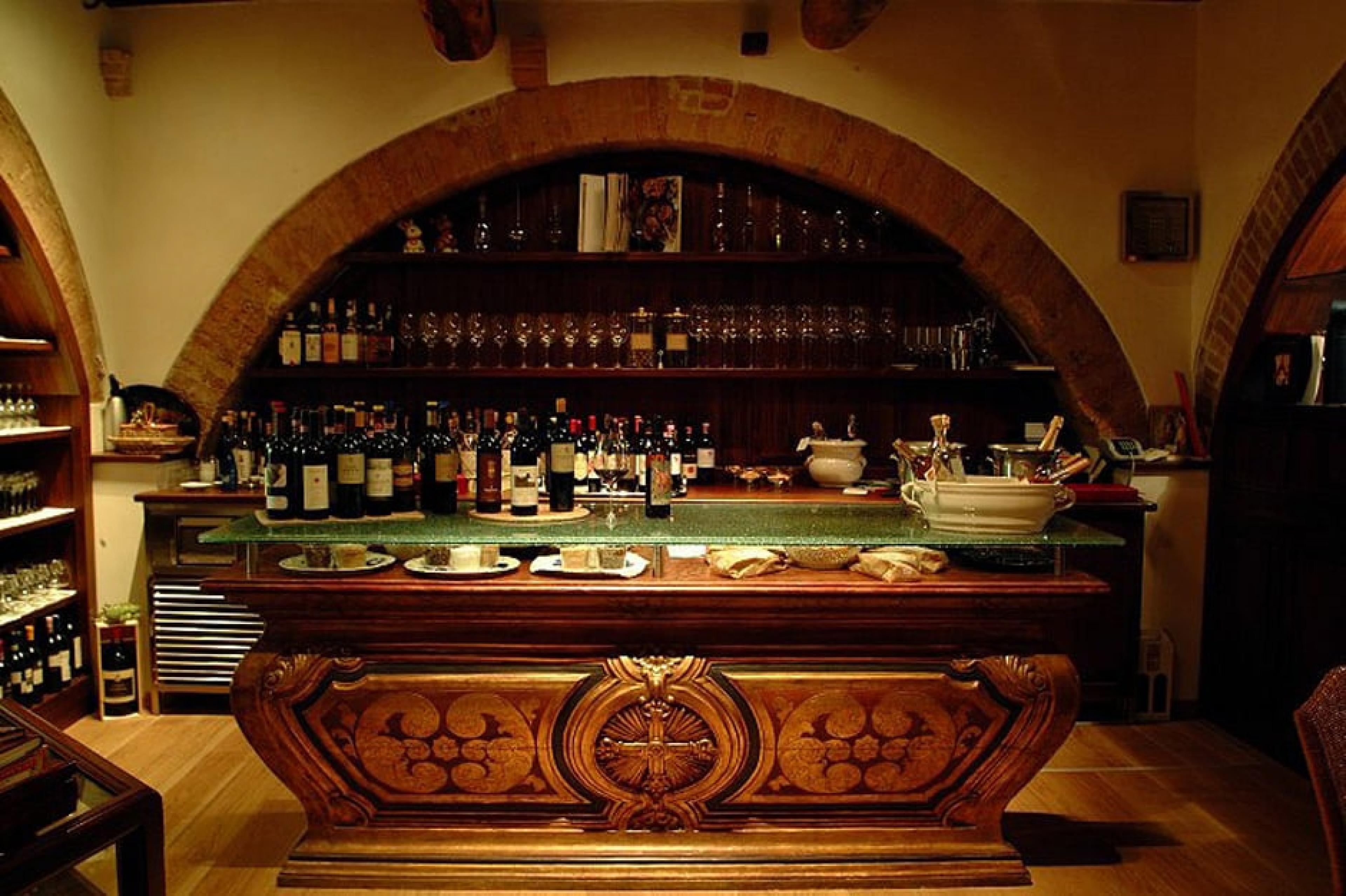 Bar at La Compagnia dei Vinattieri, Tuscany, Italy