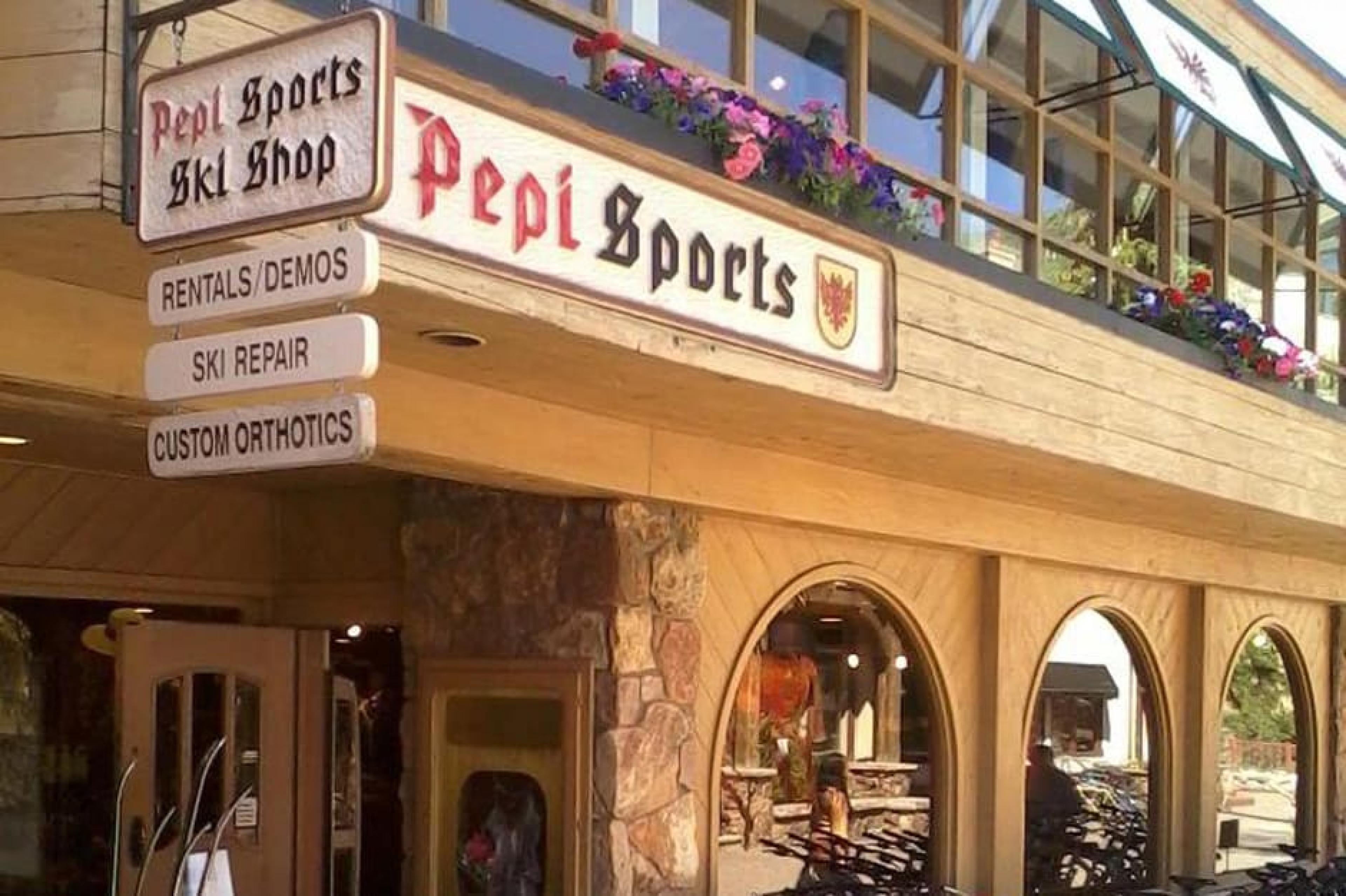 Exterior View - Pepi Sports, Vail, American West