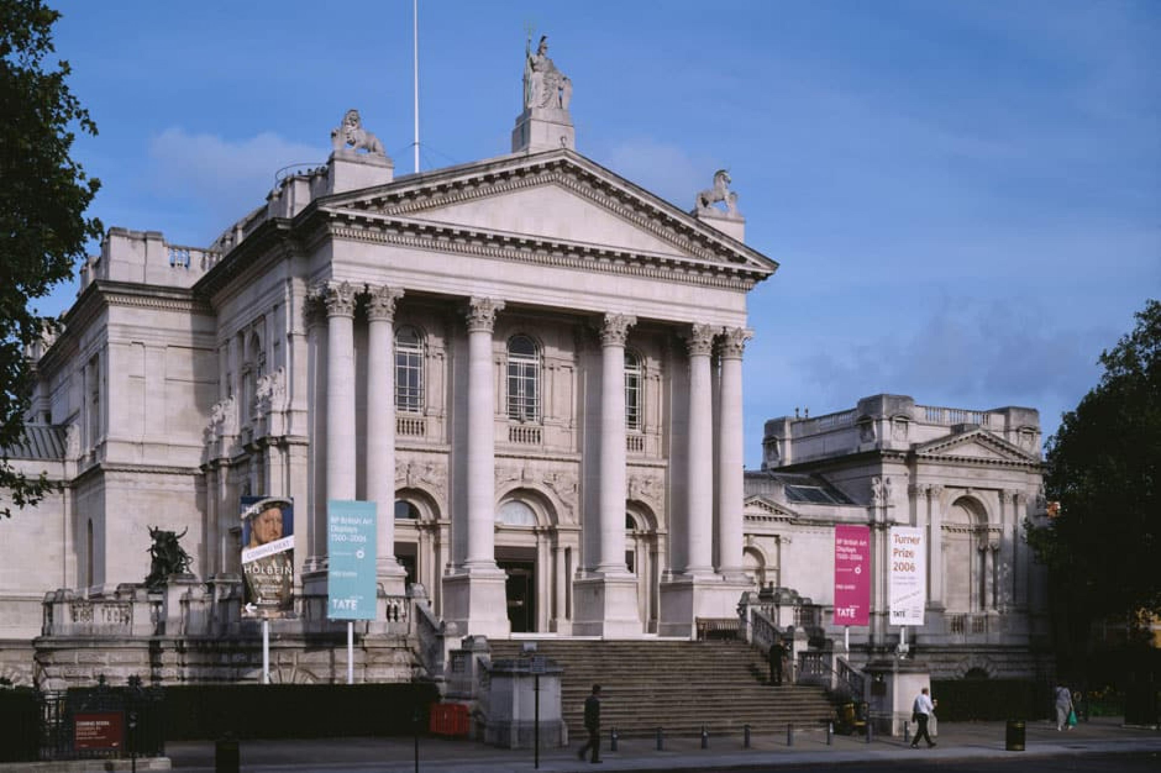 Exterior Veiw - Indagare Tour: Tate Britain  , London, England