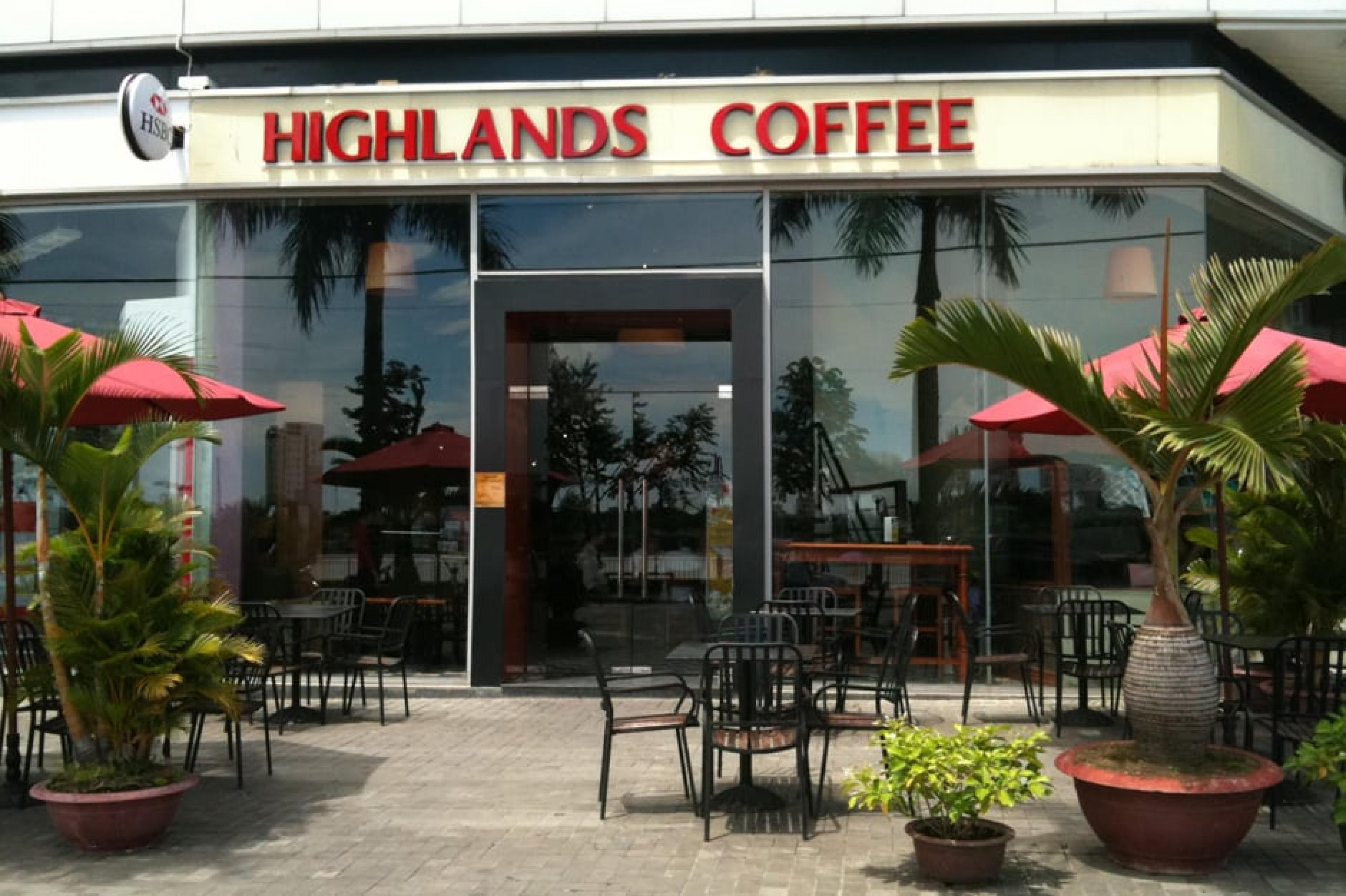 Exterior View - Highlands Coffee, Hanoi, Vietnam