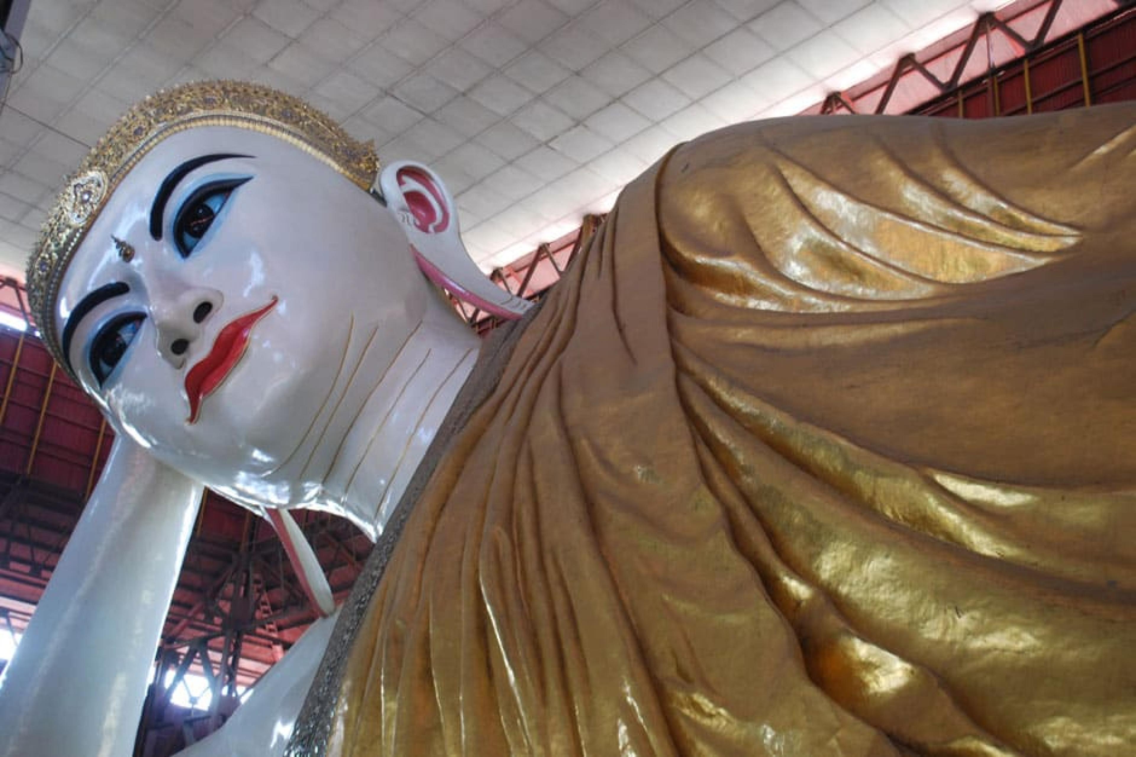 Statue at Yangon: Chaukhtatgyi (Reclining) Buddha,Myanmar, Myanmar