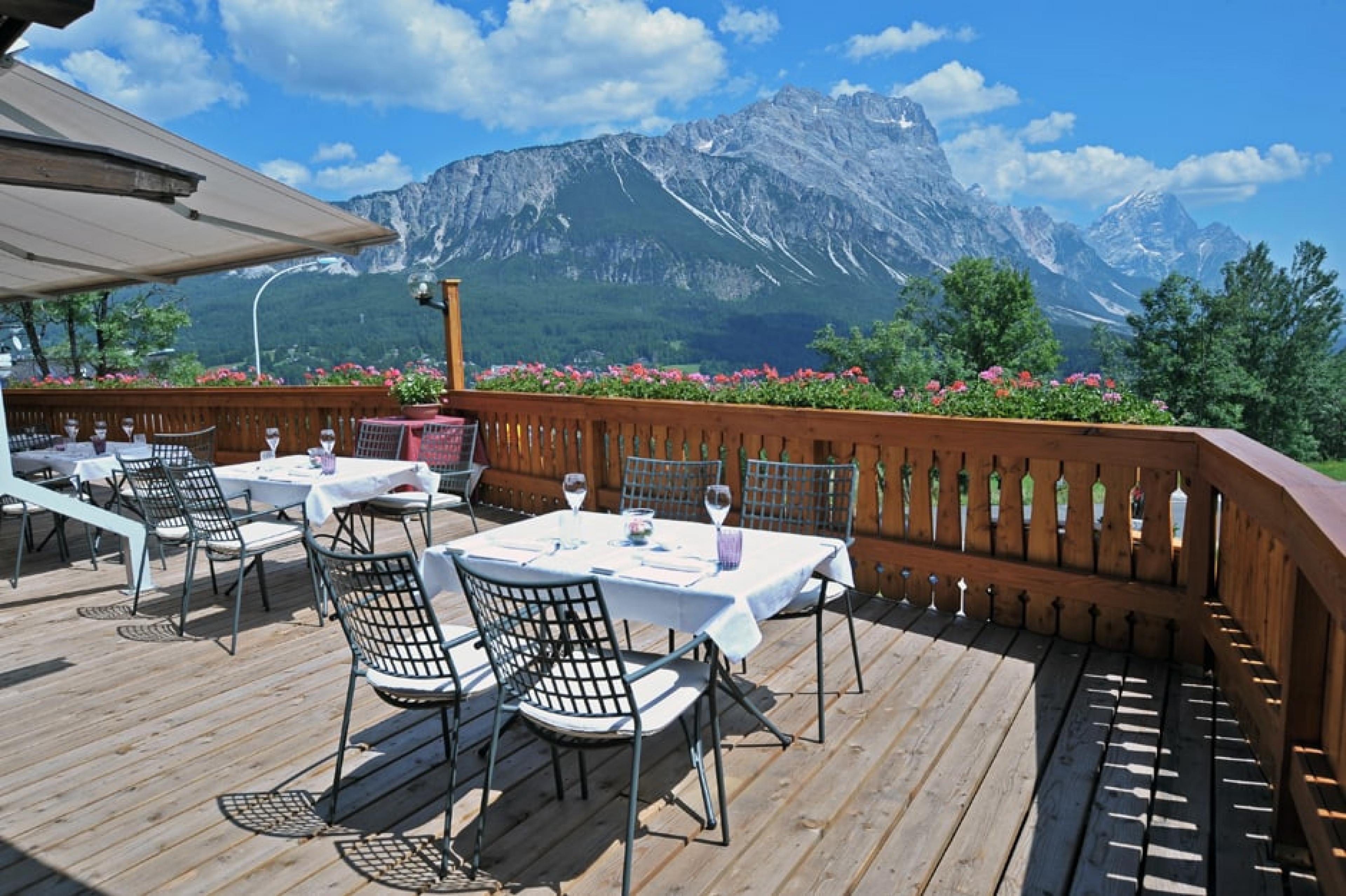 Terrace Dining at Tivoli, Dolomites, Italy - Courtesy Zoom Foto