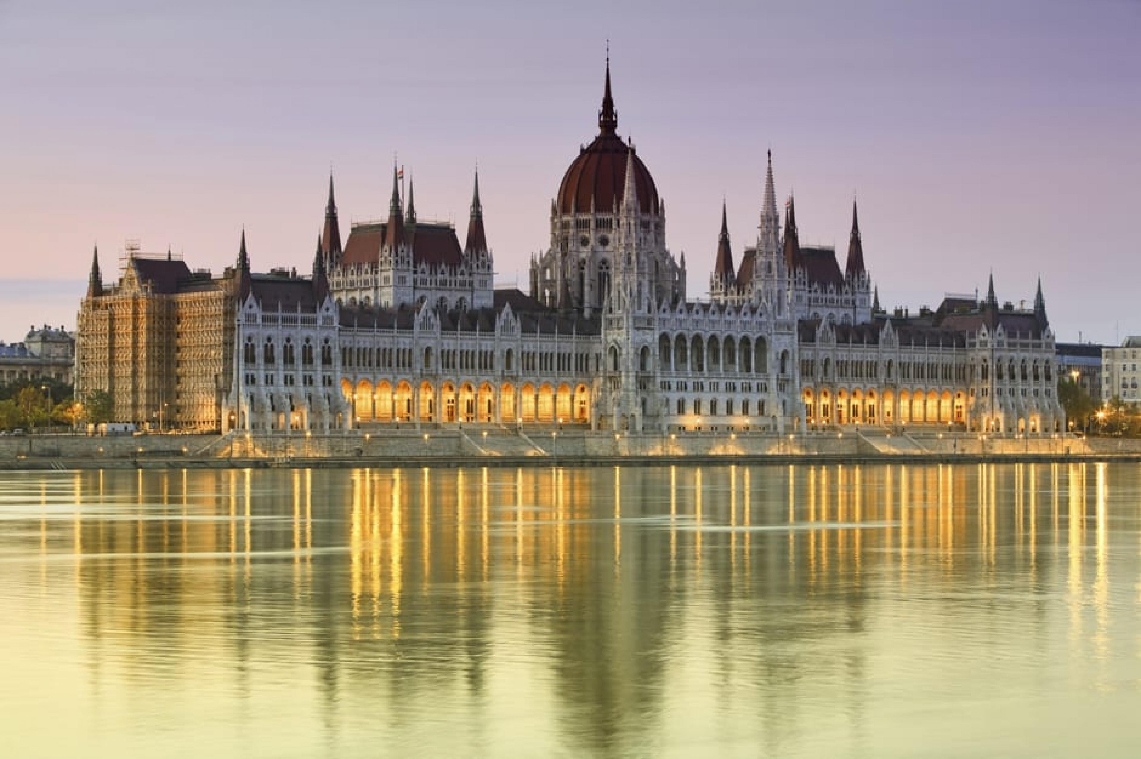 Exterior View - Indagare Tours: Parliament,Budapest, Hungary