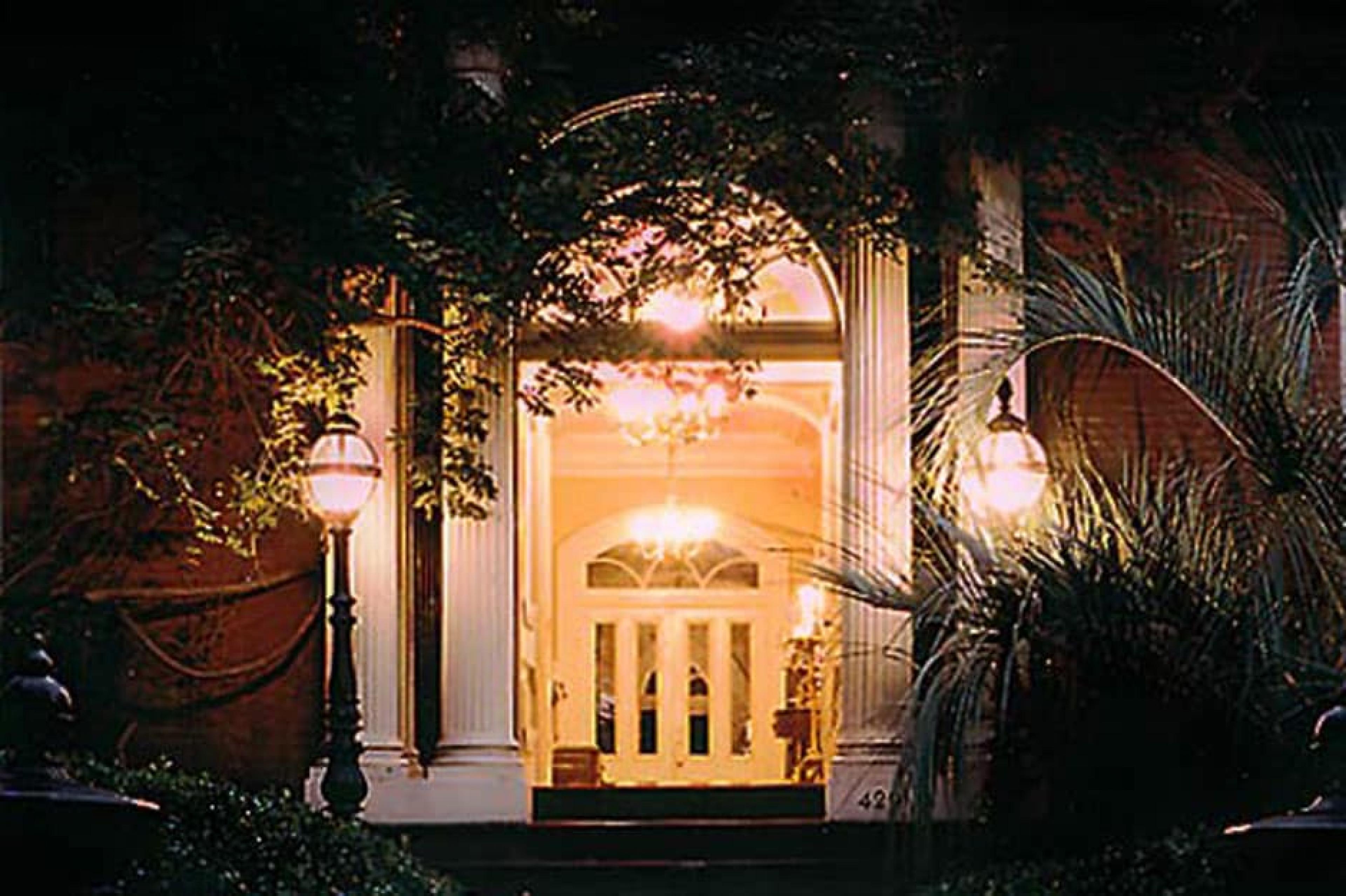Exterior View - Mercer Williams House,Savannah, American South