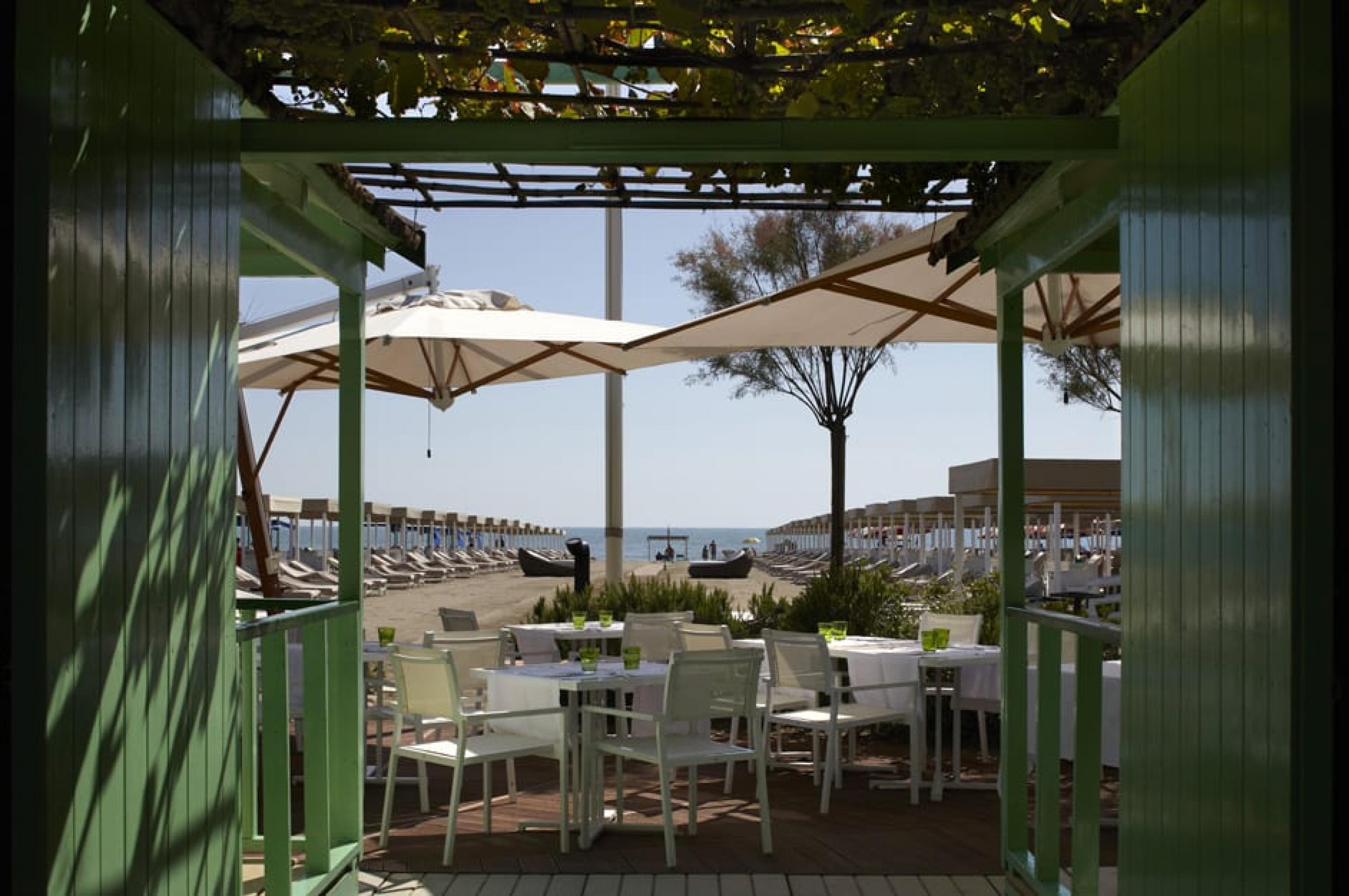 Sea Lounge at  Bagno Dalmazia Beach Restaurant, Forte dei Marmi, Italy