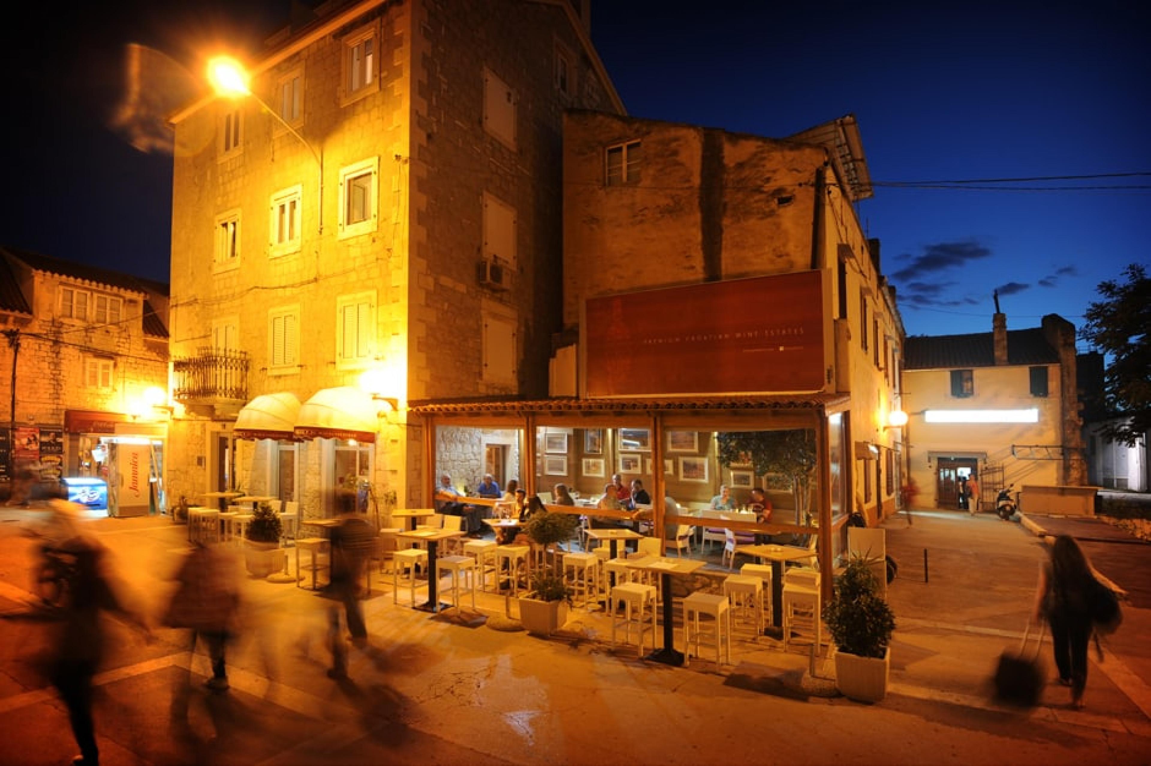 Exterior View : Paradox Wine & Cheese Bar, Split, Croatia