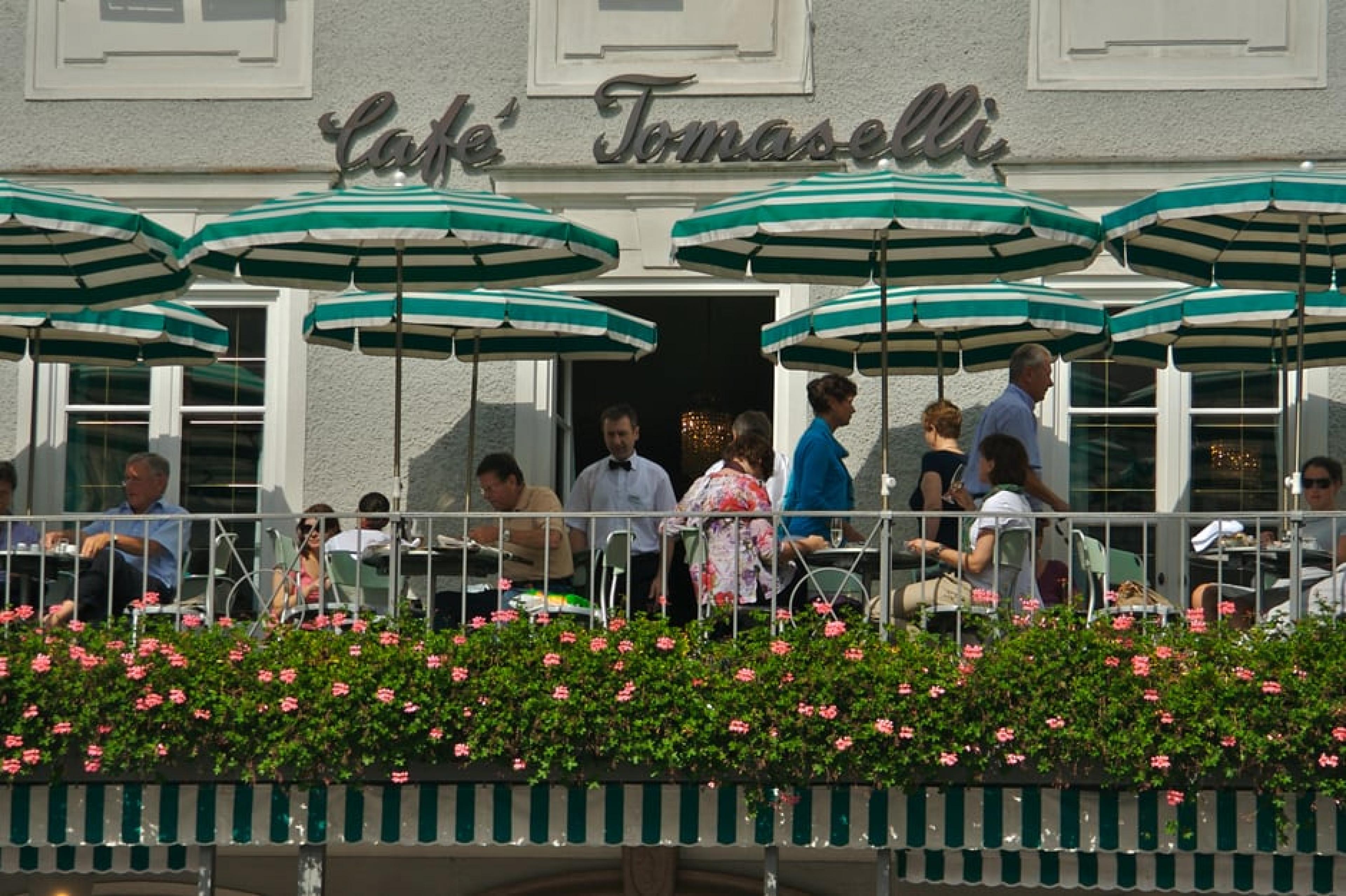 Exterior View - Café Tomaselli, Salzburg, Austria