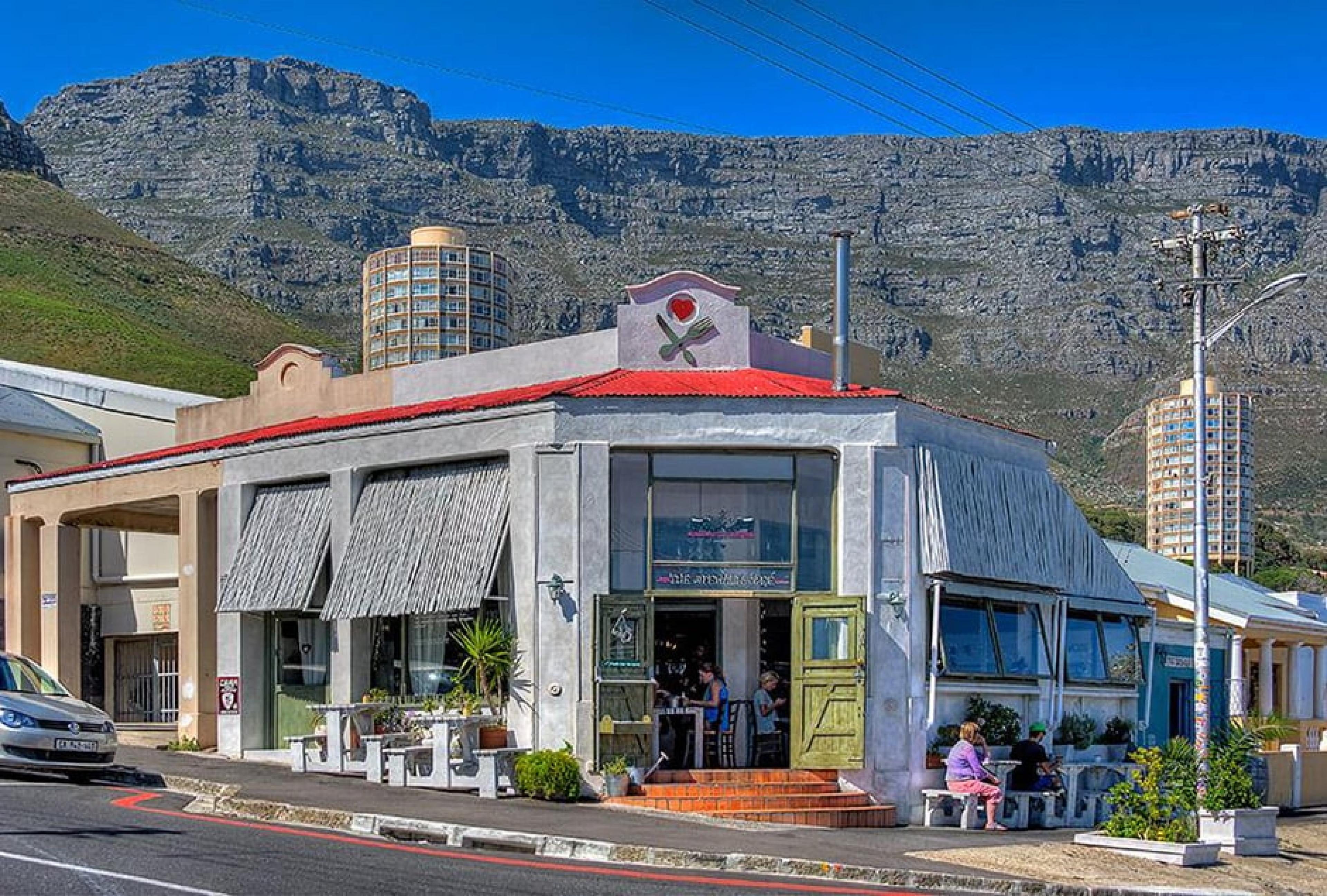 Exterior View : Sidewalk Café, Cape Town, South Africa