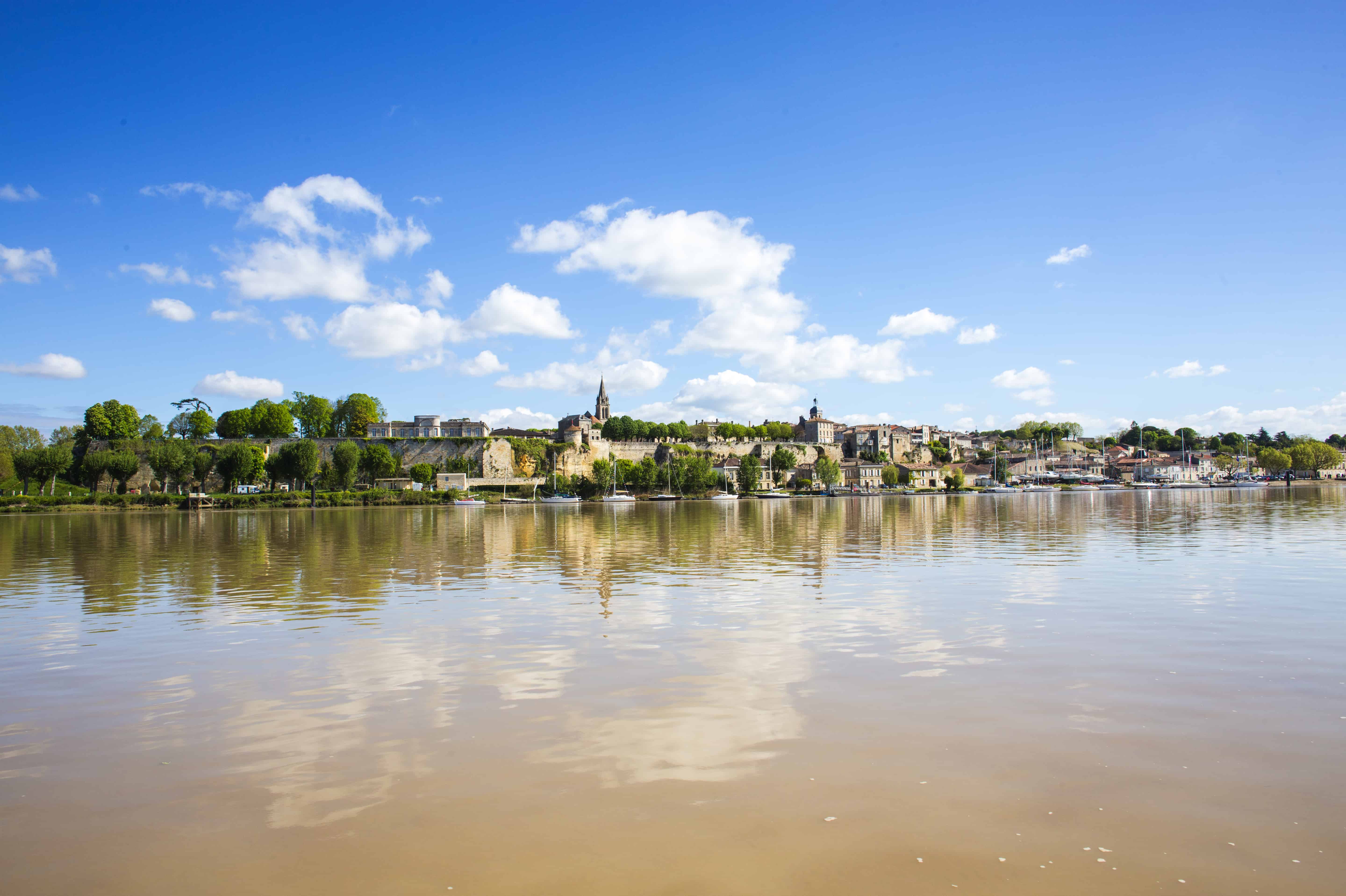 Bordeaux France river