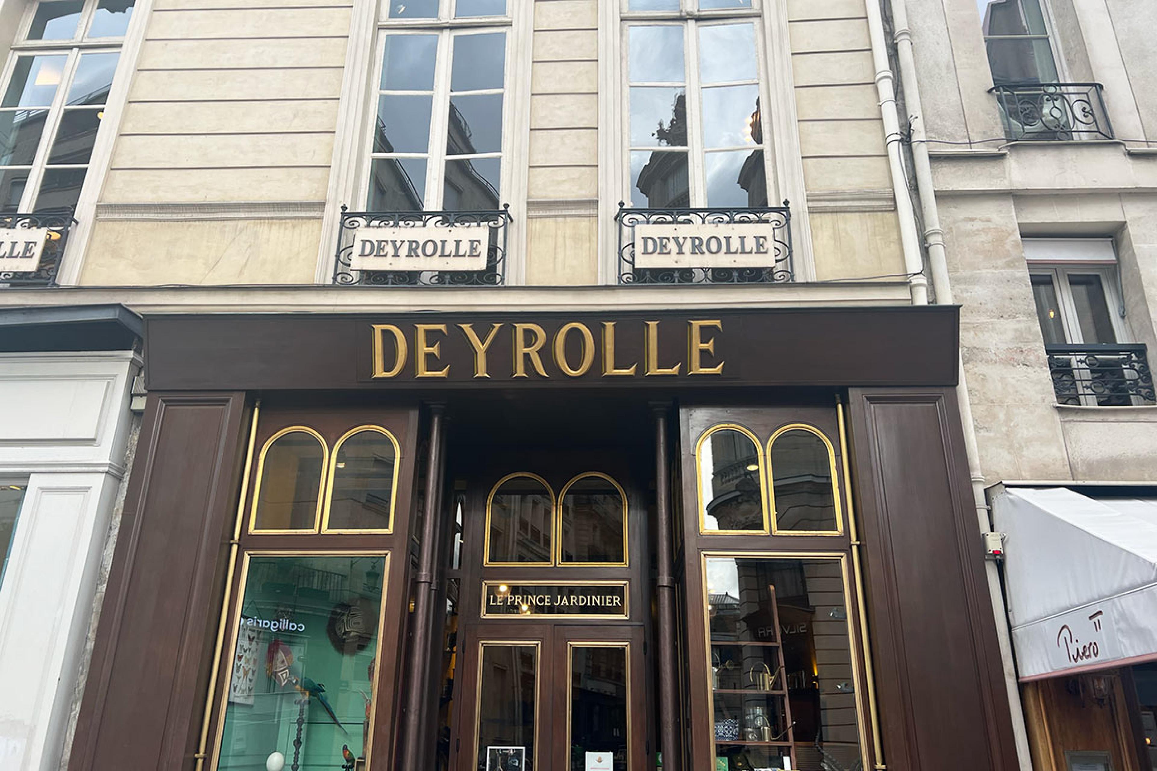 Deyrolle Store Front Paris