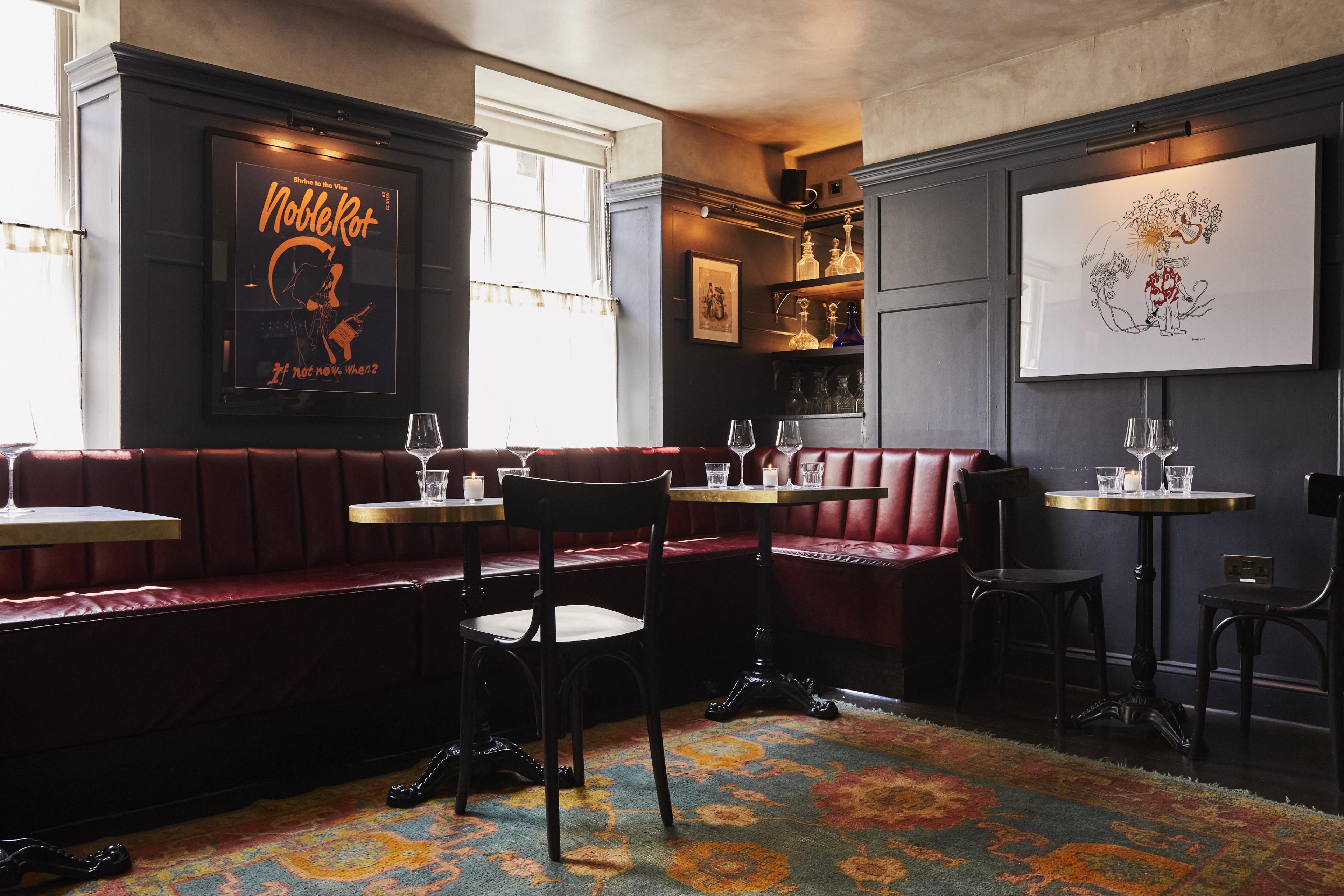 Noble Rot Mayfair seating