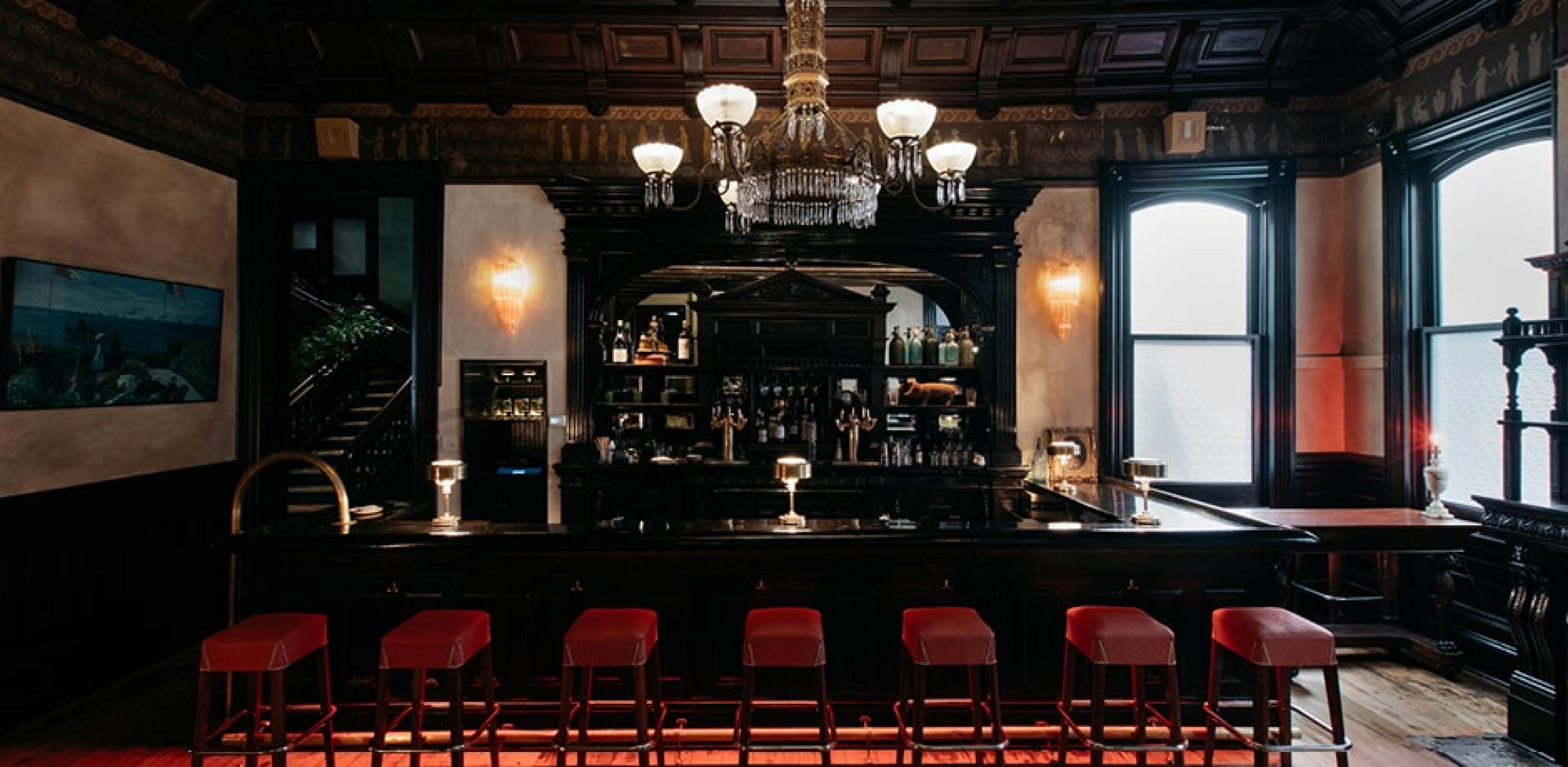 This Hotel Room Turned Hidden Speakeasy Is Showcasing Some of the Country's  Top Bartending Talent - Eater Miami