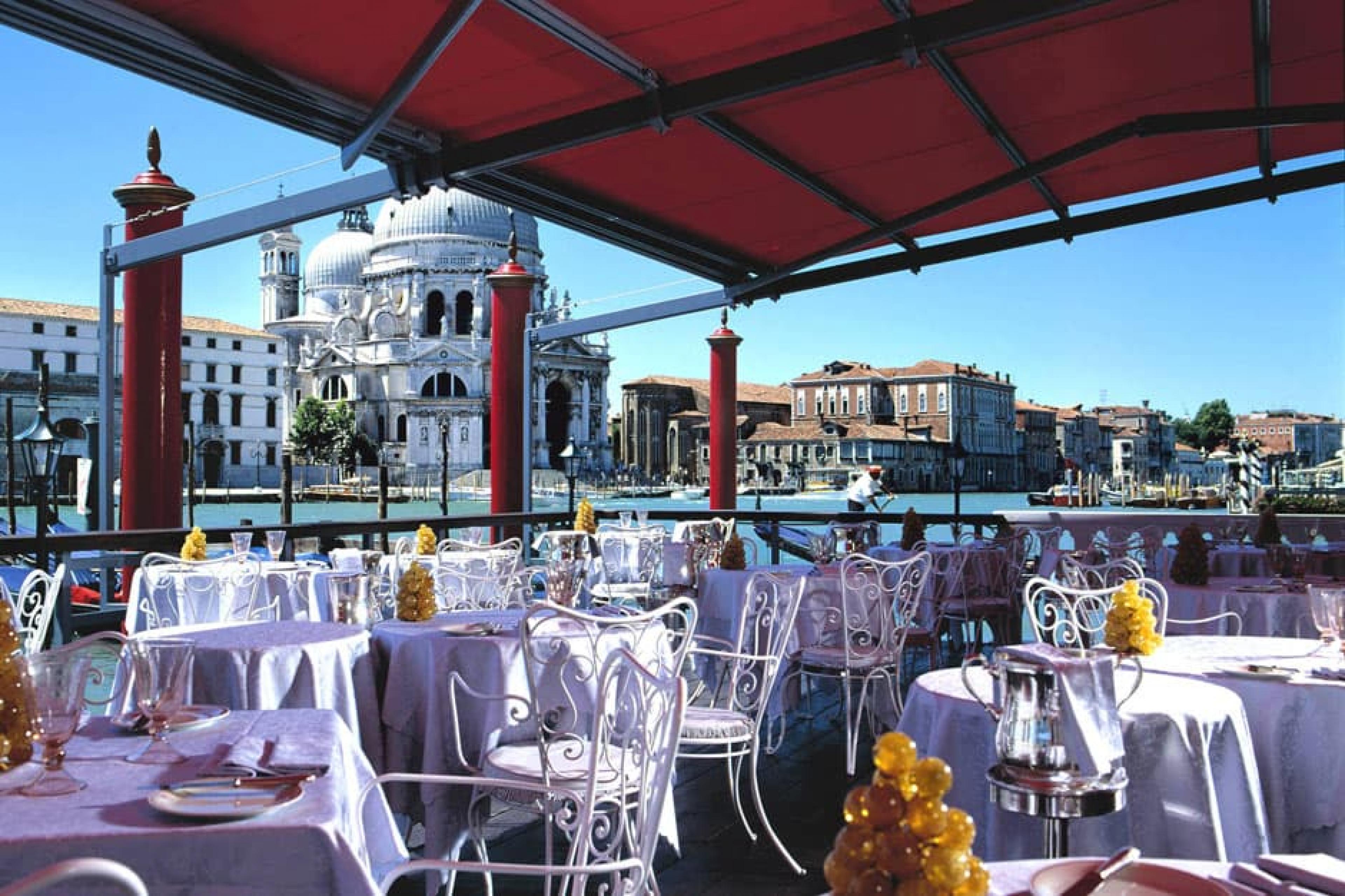 Dinning Area at De Pisis, Venice, Italy
