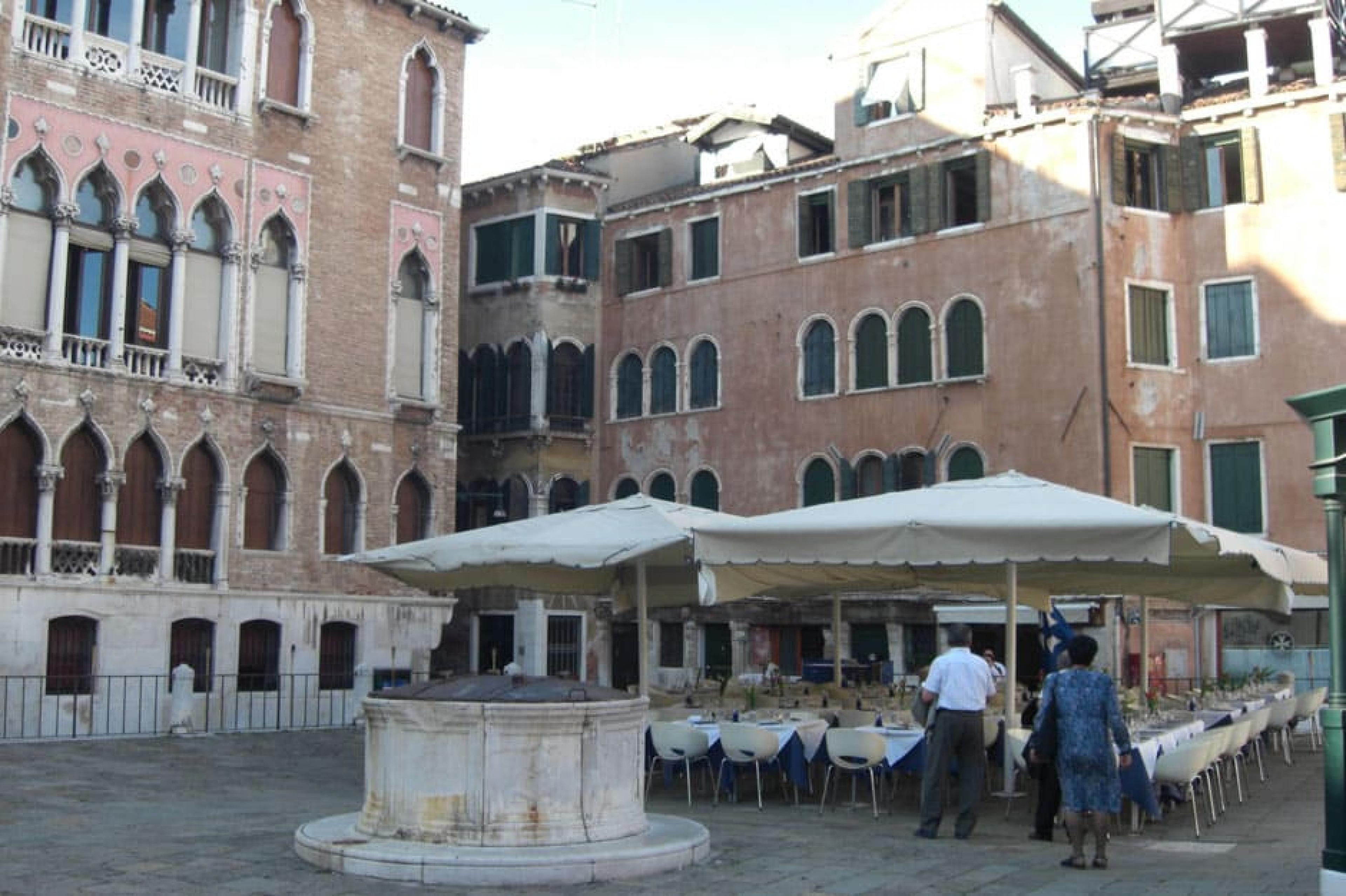 Facade at Acqua Pazza, Venice, Italy